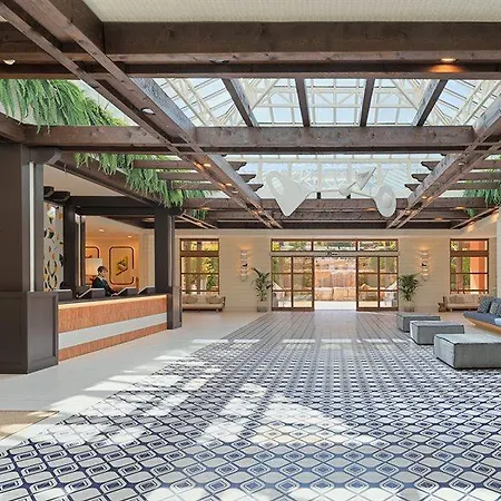 Hotel H10 Mediterranean Village Salou