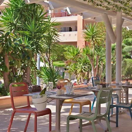 H10 Mediterranean Village Ξενοδοχείο Σαλού
