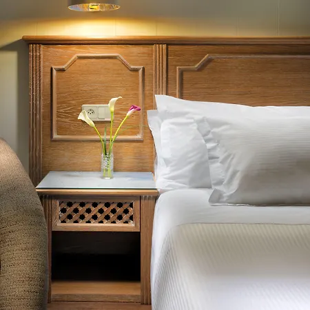 H10 Mediterranean Village Hotel Salou