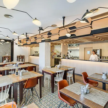 Hotel H10 Mediterranean Village 4*